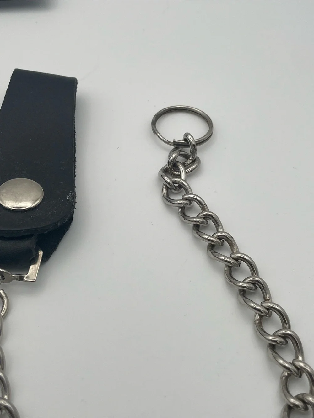 Black Leather & Silver Chain Wallet Clip. 16 inches